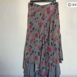 Elegant Vintage Floral Maxi Skirt in Gray and Pink